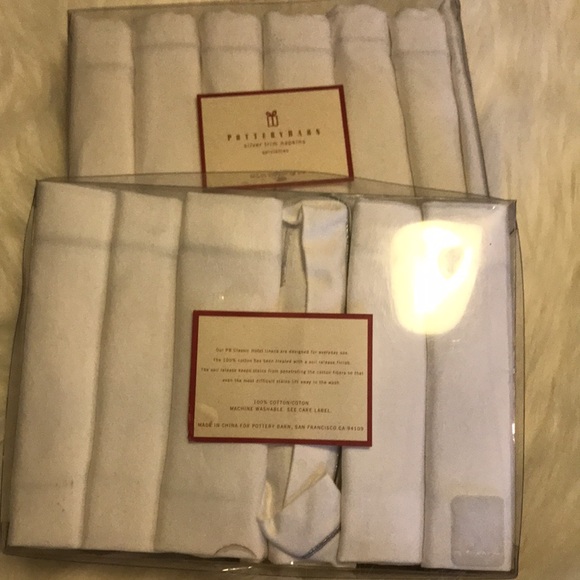 New Two sets of six POTTERY BARN silver trim napkins.
100% Cotton - Picture 3 of 6